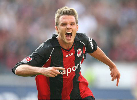 阿尔巴低级失误回传对手，迈阿密遭纽约城反超.